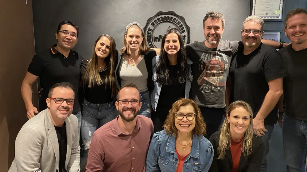 Alunos e professores da Infinity Neurobusiness School — foto 1