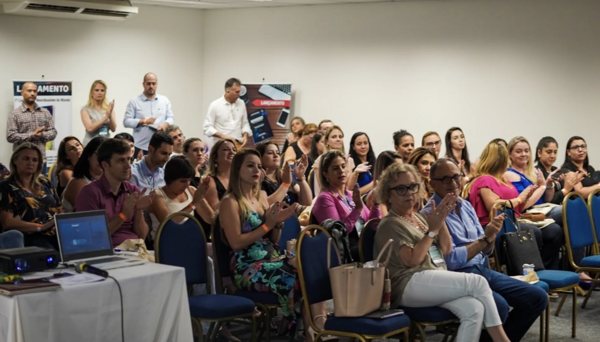 Alunos e professores da Infinity Neurobusiness School — foto 6