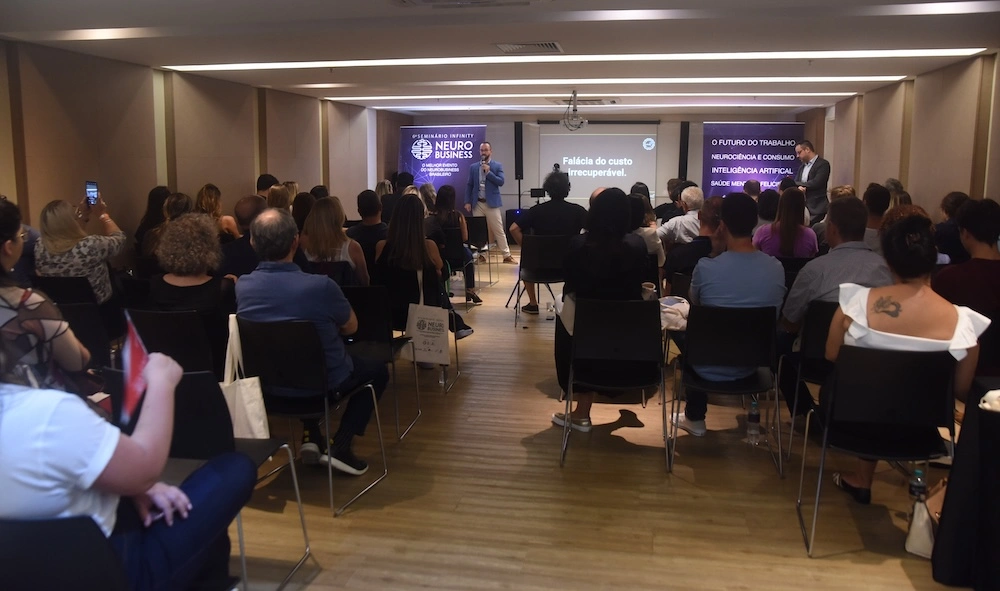 Alunos e professores da Infinity Neurobusiness School — foto 8